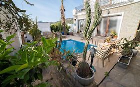 Dolphin Villa